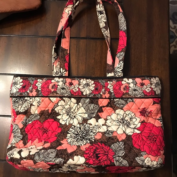 Vera Bradley Tote Bag - Picture 1 of 1